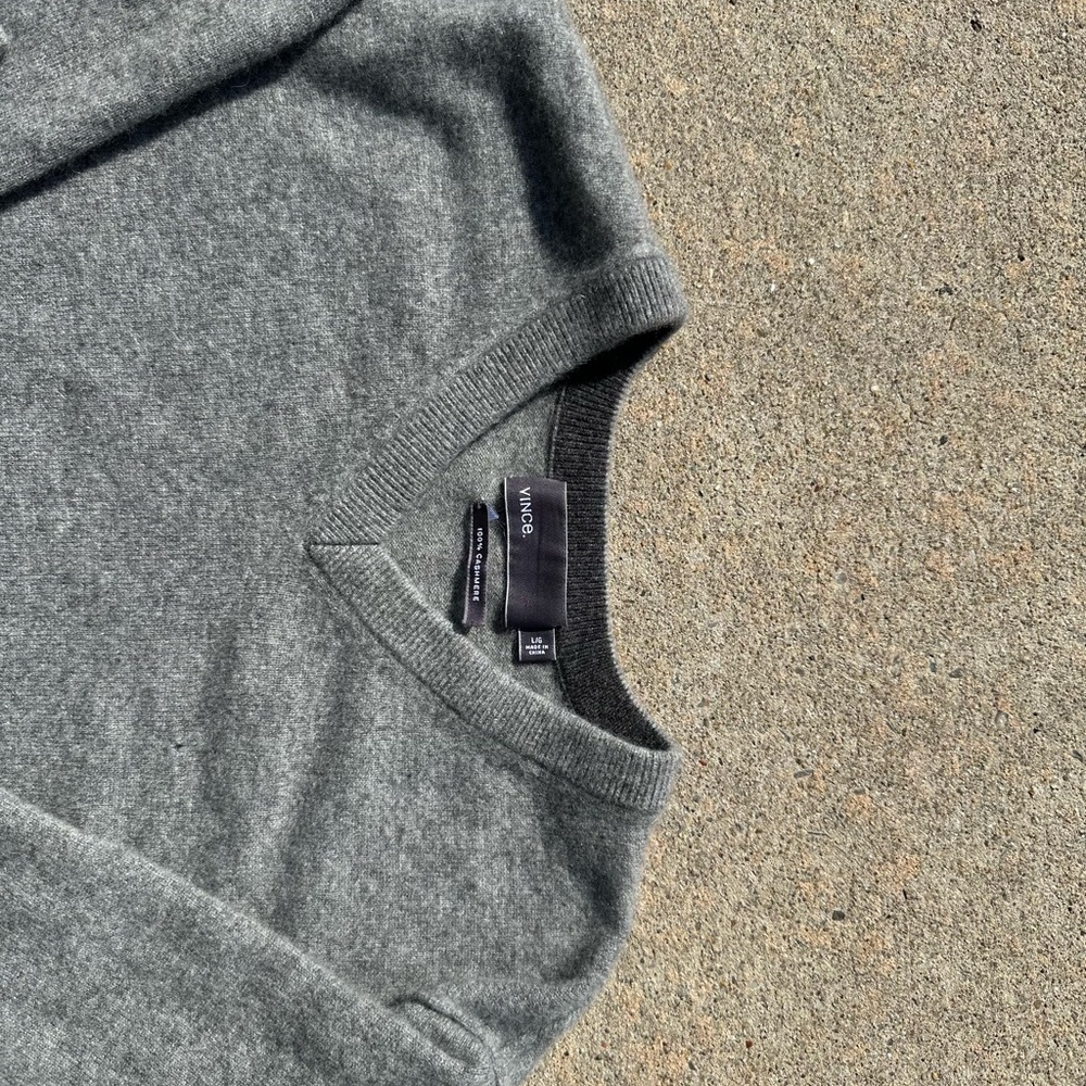 Vince Men's Gray Sweater